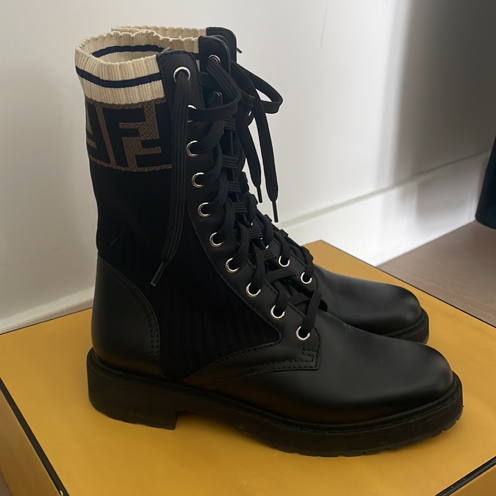Brand New ! Rockoko Combat Boots